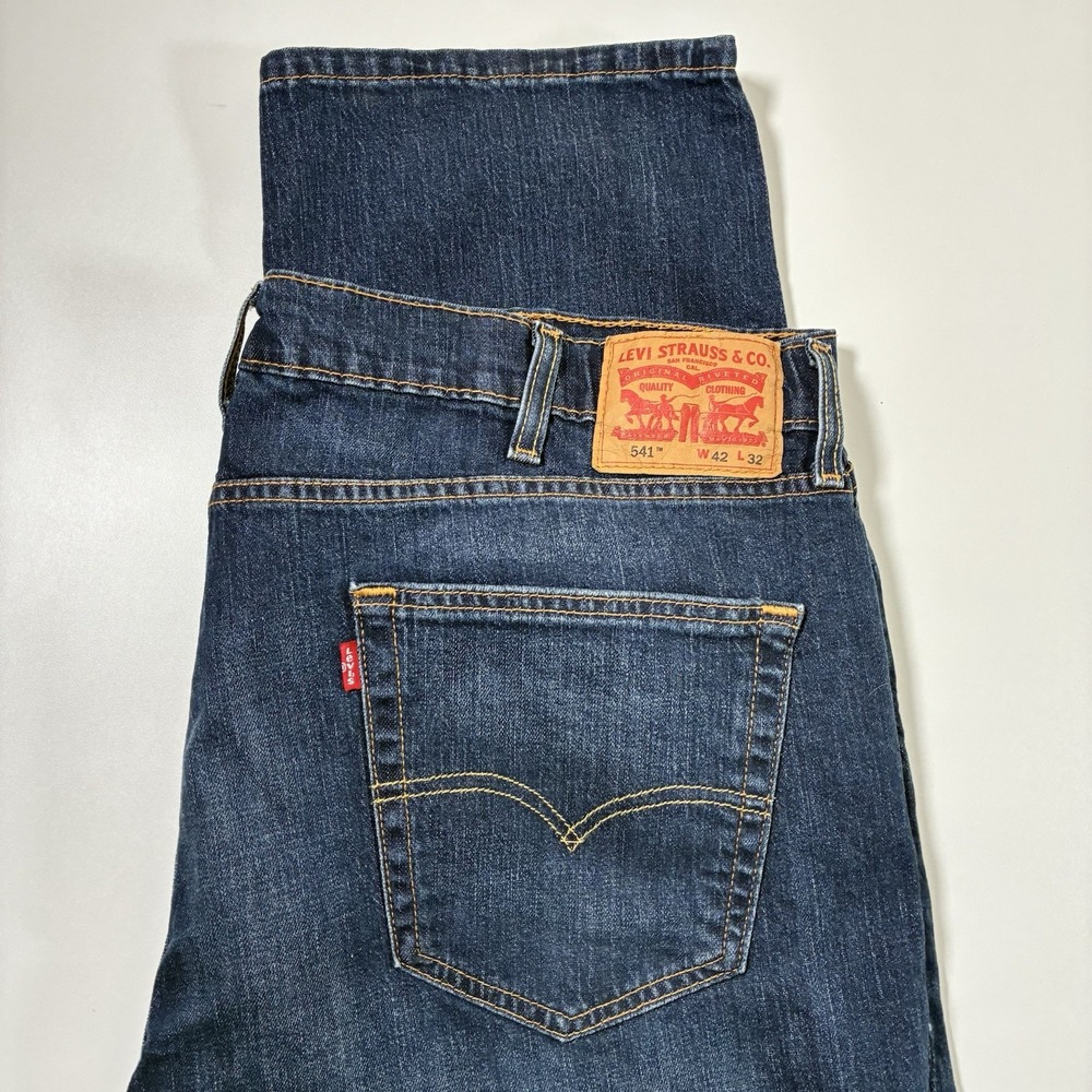 Levi's 541‎ Jeans 42x30 Athletic Taper Blue Faded Whisker USA Cowboy (Tag 42x32)